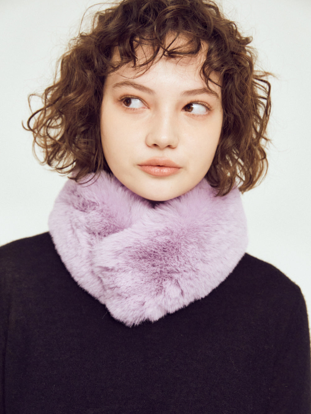 [SIGNATURE LINE] FAUX FUR RONNI NECK WARMER