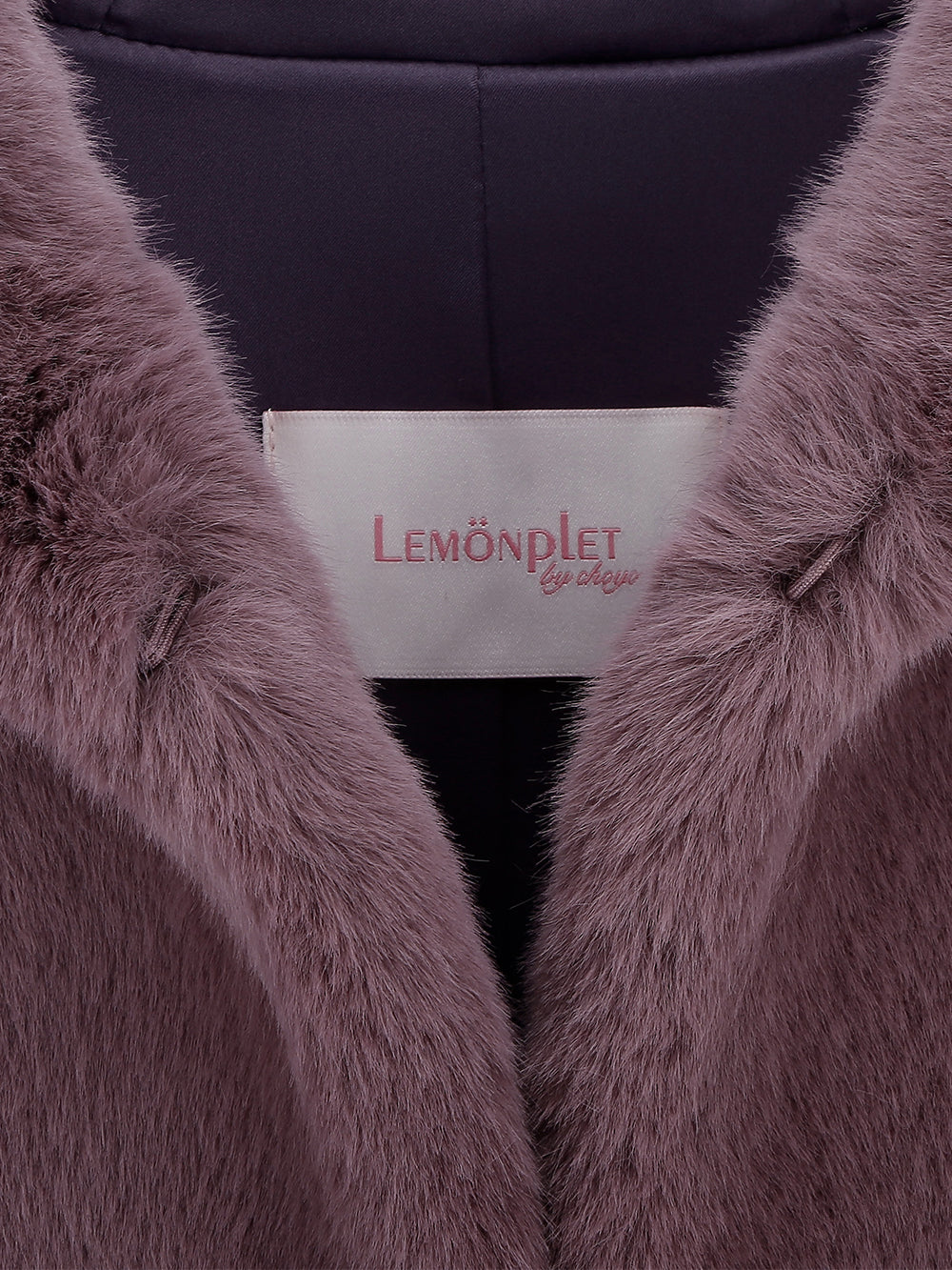 [SIGNATURE LINE] FAUX FUR LAON HOODED MAXI COAT